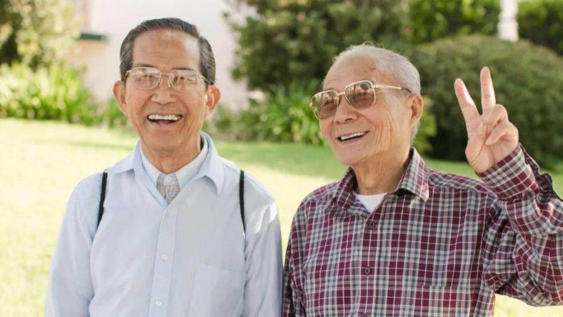 90岁的街拍模特,和他们的“唐人街时尚”